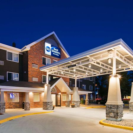 Best Western Harvest Inn & Suites Grand Forks Esterno foto