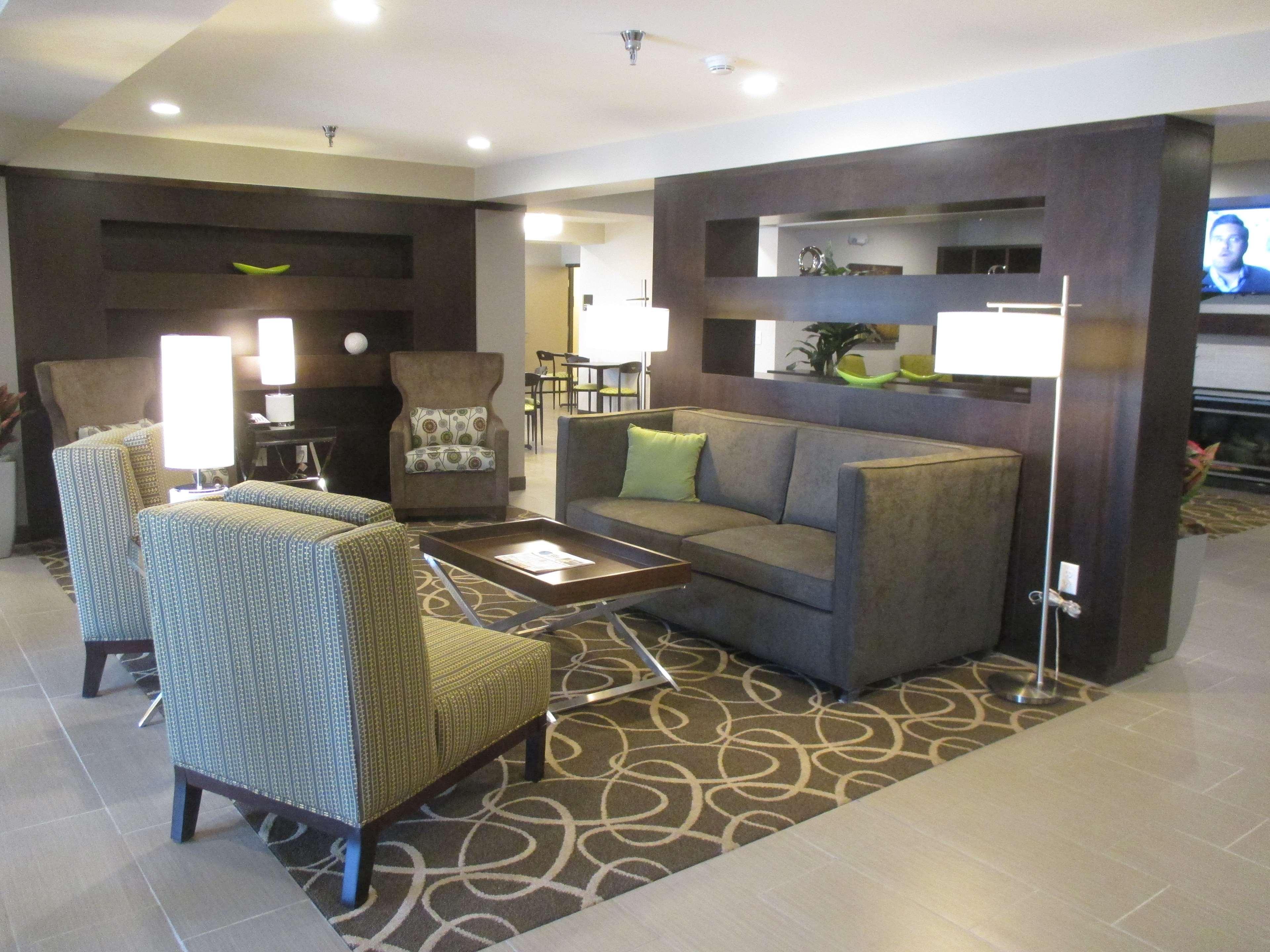 Best Western Harvest Inn & Suites Grand Forks Esterno foto