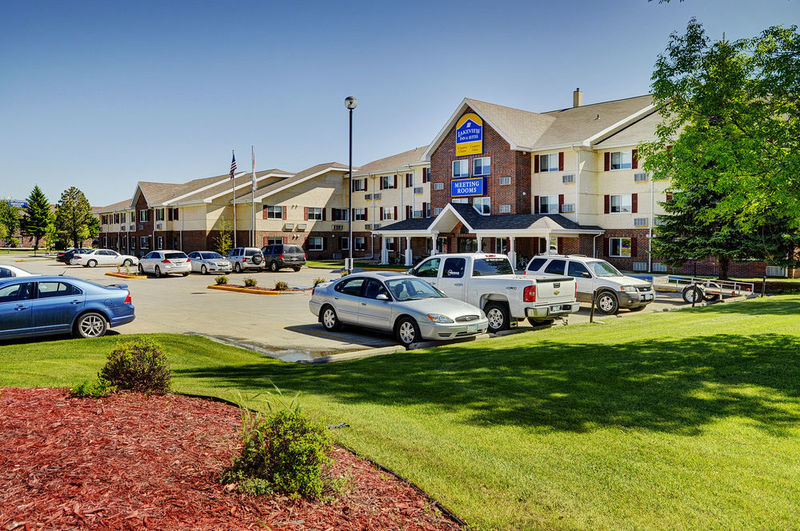 Best Western Harvest Inn & Suites Grand Forks Esterno foto
