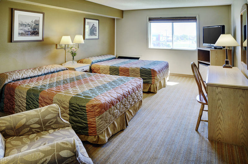 Best Western Harvest Inn & Suites Grand Forks Esterno foto