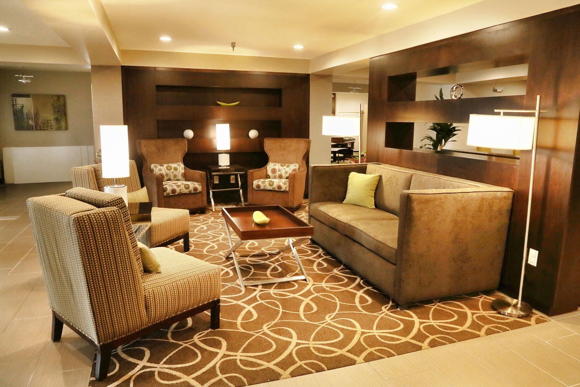 Best Western Harvest Inn & Suites Grand Forks Esterno foto
